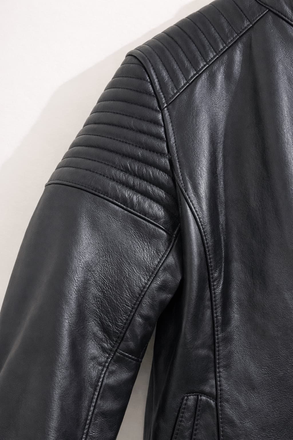 Crown & Leathers Men’s Premium Black Leather Biker Jacket thumbnail 3